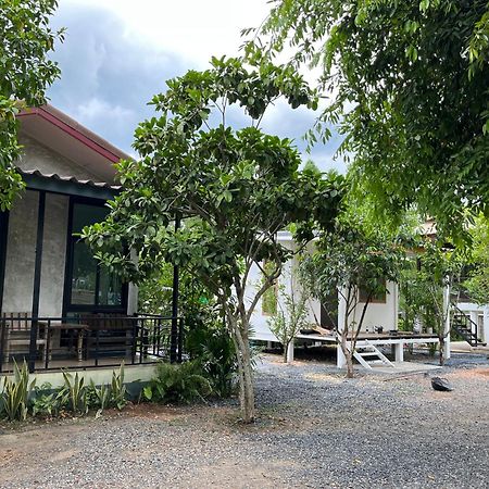 Sangkaset Resort Ban Mong Muang Buitenkant foto