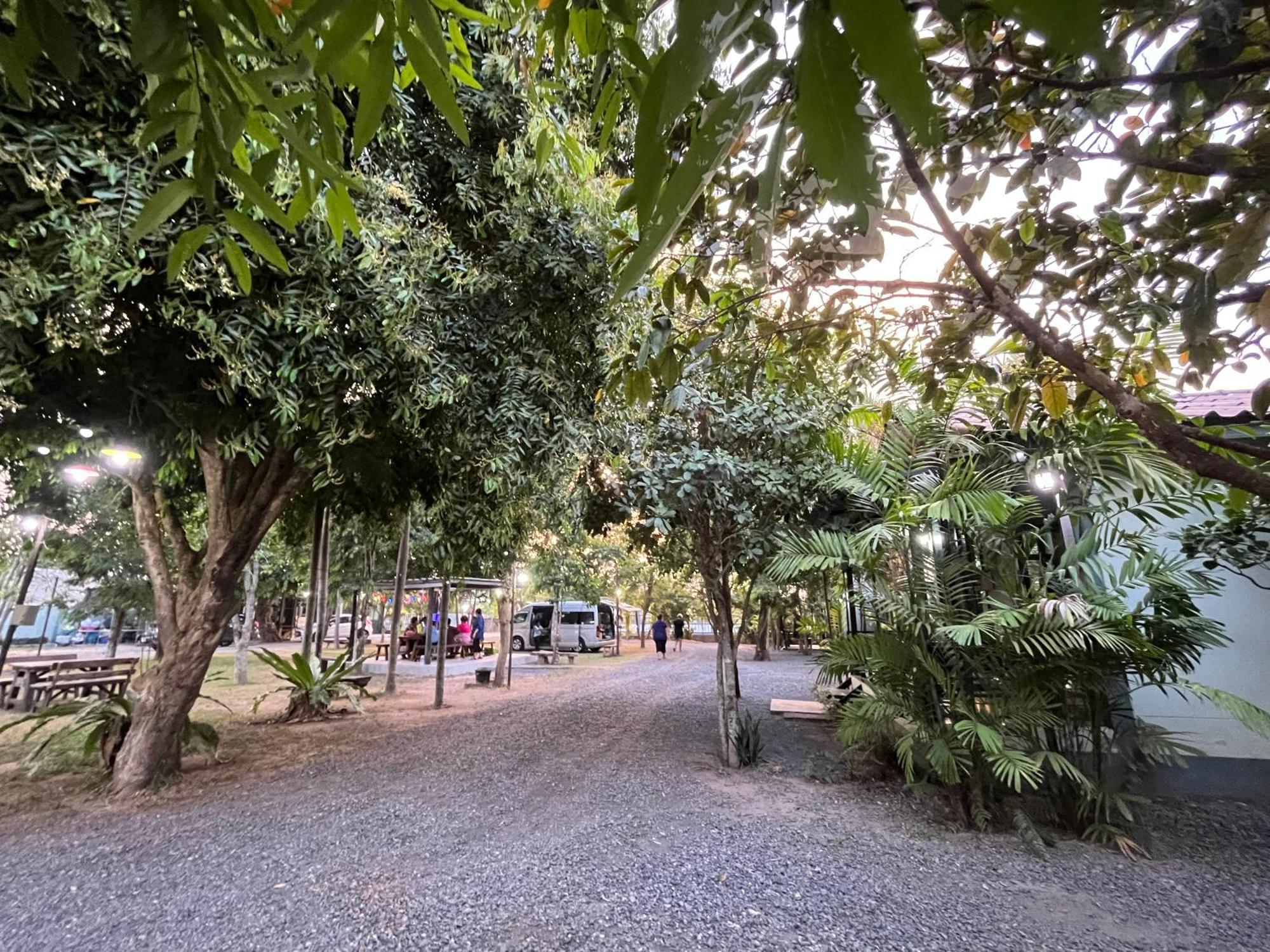 Sangkaset Resort Ban Mong Muang Buitenkant foto